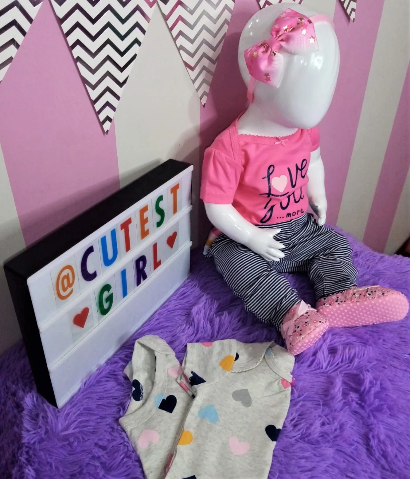 Conjunto de pantalón de 3 piezas - Arcoiris, Talla 9M. - Imagen 3